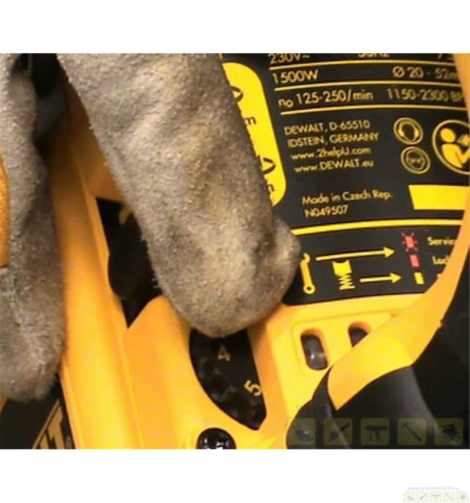 1482014304perforator-dewalt-d25762k
