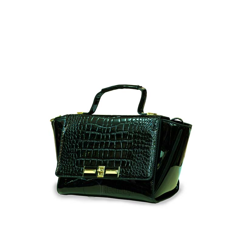 1489061475Valentino-garavani-sumkalar