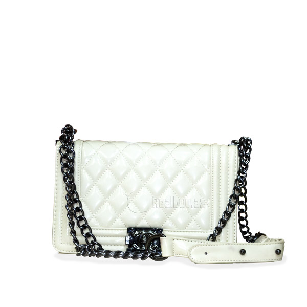 1491336559chanel-canta