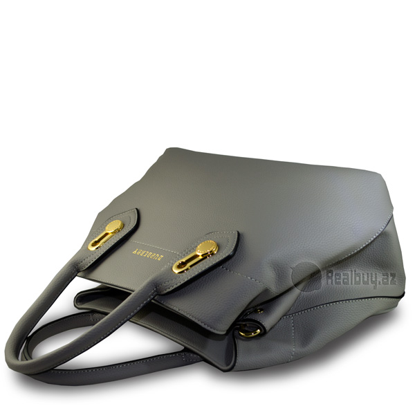 1492185662Burberry_bags_2017