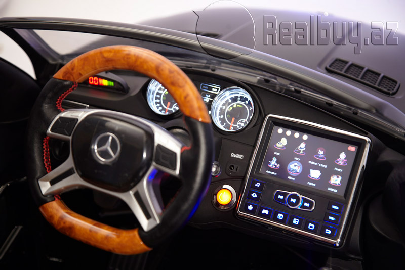 1493843506GL_63_MERCEDES