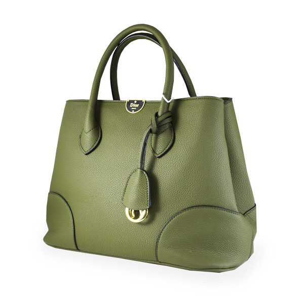 1494449679dior-qadin-sumkalari