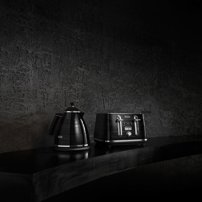 1540718868Kettle-DeLonghi-Avvolta-KBA-2001.BK_cehizlik_ucuz_Bakida-