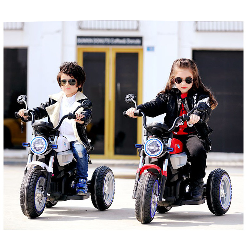 1544812530MOTOSKLET