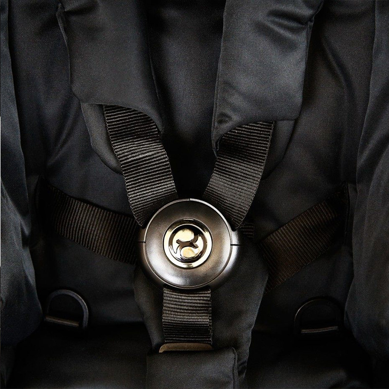 1555005686KOLYASKA-Cybex-Prime-by-Jeremy-Scottjpg